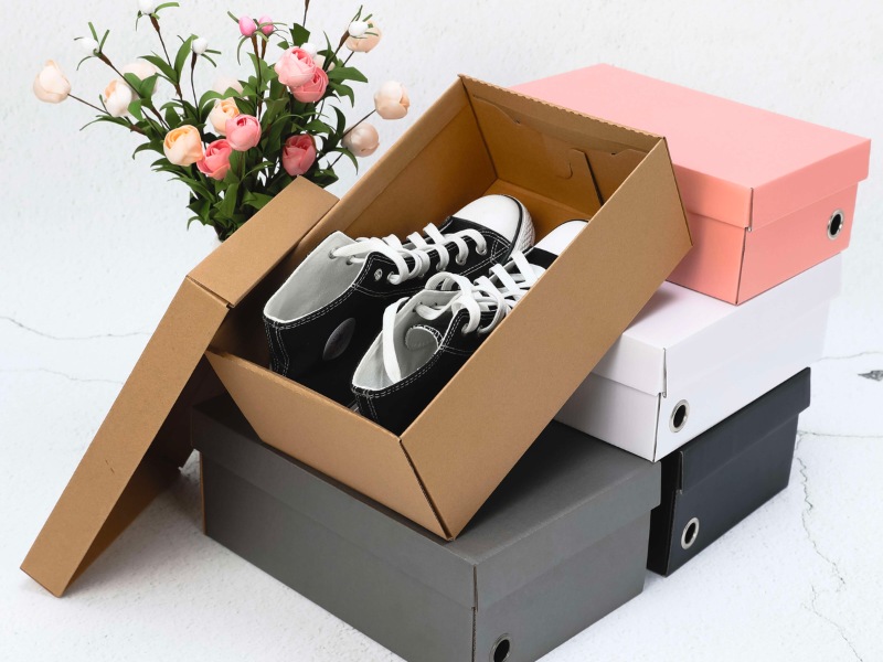 In hộp đựng giày dép mẫu mới hot trend, hỗ trợ thiết kế kèm tên thương hiệu