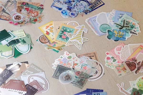 Mẫu sticker trong suốt đẹp, độc đáo 