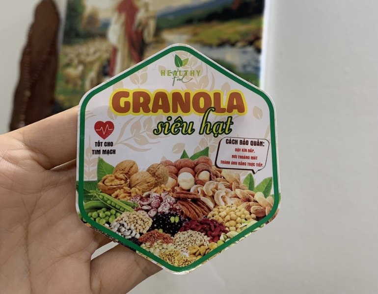 In tem nhãn granola theo yêu cầu