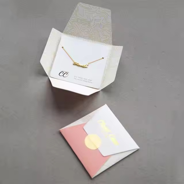 In Hoa Long nhận thiết kế và in ấn mẫu phong bì hình vuông theo yêu cầu