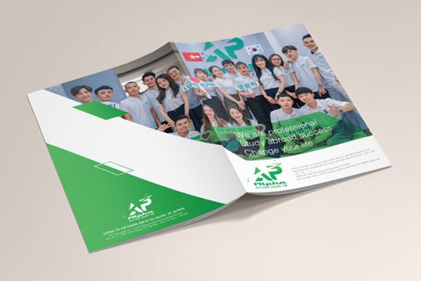 Mẫu brochure du học đẹp mắt thu hút