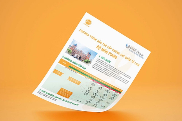 Mẫu brochure tuyển sinh đẹp mắt chuyên nghiệp