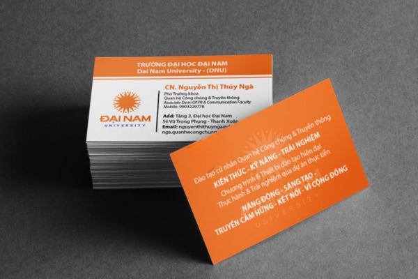 Mẫu card visit trường đại học đẹp, chuyên nghiệp tại Hà Nội