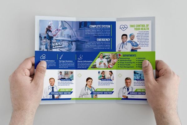 Mẫu brochure bệnh viện đẹp, thiết kế chuyên nghiệp