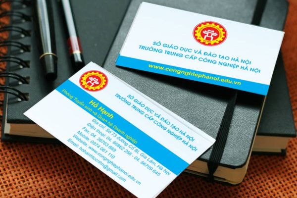 Mẫu card visit trường đại học đẹp, chuyên nghiệp tại Hà Nội