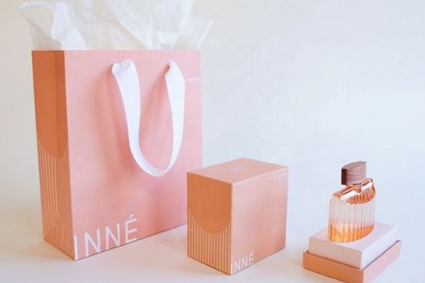 Mẫu túi giấy đựng nước hoa đẹp, sang trọng tại Hà Nội