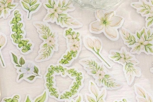 Các mẫu sticker hoa lá luôn được yêu thích