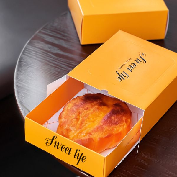 In hộp giấy đựng bánh mì giá rẻ, thiết kế theo yêu cầu tại Hà Nội