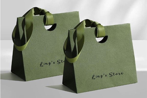 Mẫu túi giấy đựng trang sức ép kim sang trọng