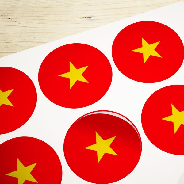 In sticker cờ Việt Nam giá rẻ, thiết kế theo yêu cầu tại Hà Nội