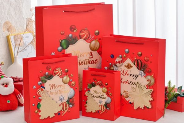Mẫu túi giấy noel đẹp, giá rẻ tại Hà Nội