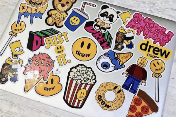 Mẫu sticker dán laptop đẹp, giá rẻ tại Hà Nội