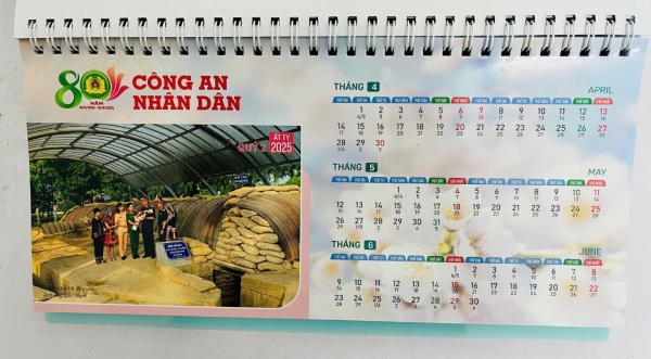 In Hoa Long nhận thiết kế và in ấn Mẫu lịch để bàn công an nhân dân theo yêu cầu