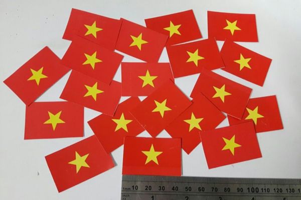 Mẫu sticker cờ Việt Nam giá rẻ, chất lượng cao tại Hà Nội