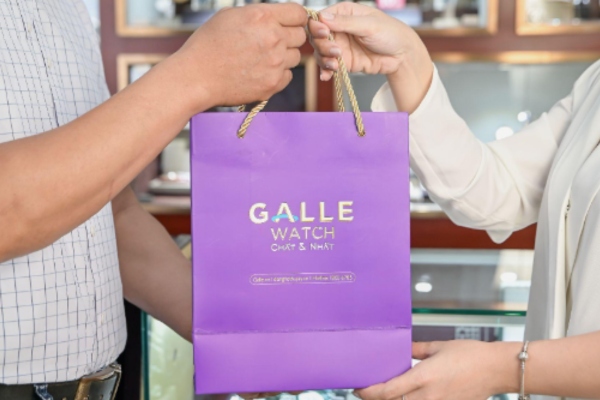 Mẫu túi giấy đựng đồng hồ đẹp