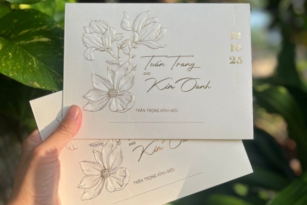 Cách chọn màu thiệp cưới hợp phong thủy