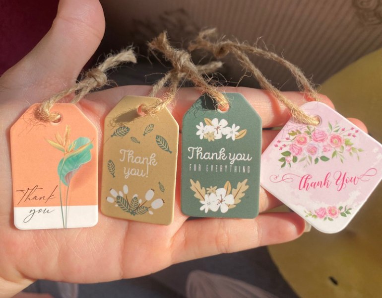 In tag quà tặng nhiều hình dáng