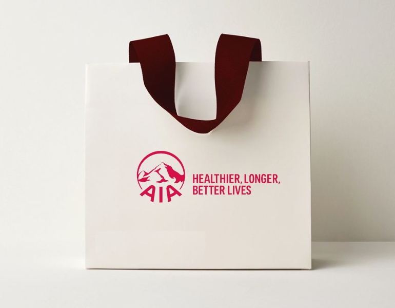 In túi giấy công ty bảo hiểm uy tín