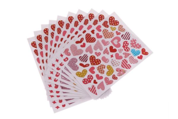 Mẫu sticker trái tim giá rẻ, thiết kế theo yêu cầu tại Hoa Long