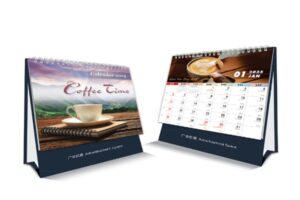 Tổng hợp những mẫu in lịch chủ đề cà phê đẹp, sáng tạo