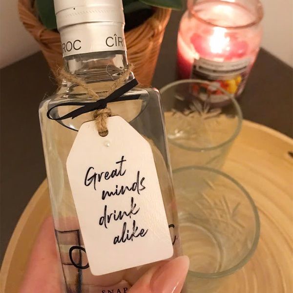 In tag treo cổ lọ theo yêu cầu tại Hà Nội