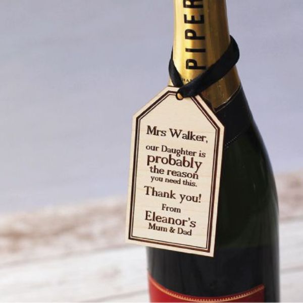 In tag treo cổ lọ theo yêu cầu tại Hà Nội