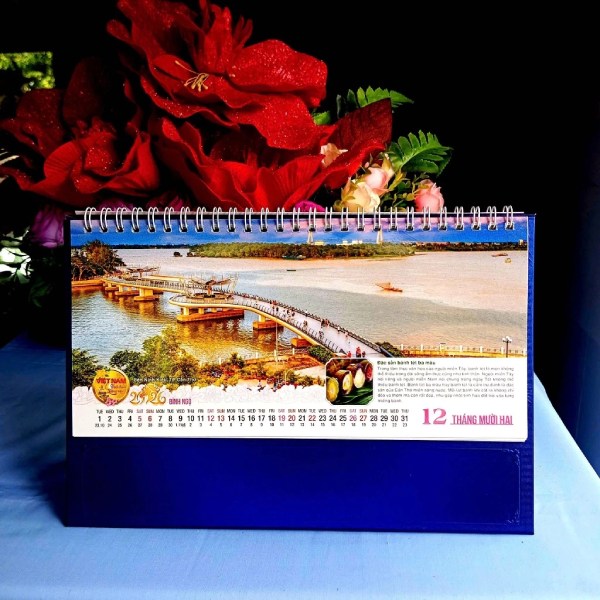 In Hoa Long nhận thiết kế và in ấn Mẫu lịch để bàn Cảnh đẹp việt nam chuyên nghiệp