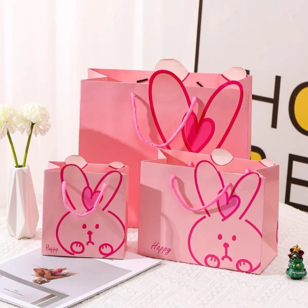 In Hoa Long nhận thiết kế và in ấn mẫu túi giấy màu hồng chuyên nghiệp