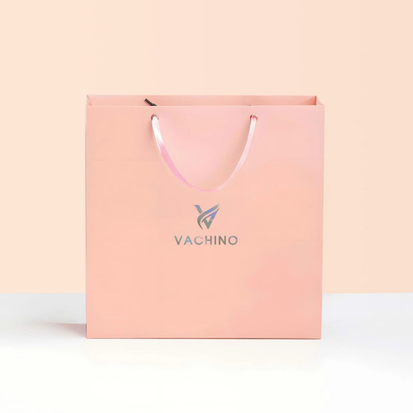 In Hoa Long nhận thiết kế và in ấn mẫu túi giấy màu hồng tối giản