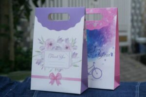 Mẫu túi giấy nắp gập giá rẻ, thiết kế theo yêu cầu tại Hà Nội