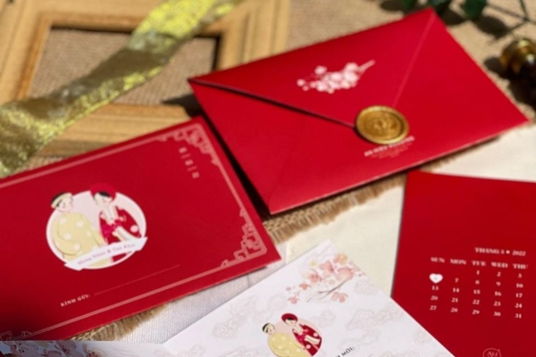 Thiệp cưới nên chọn màu gì mệnh hỏa