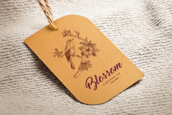 IN Hoa Long giúp bạn lựa chọn các loại giấy in thẻ treo cao cấp