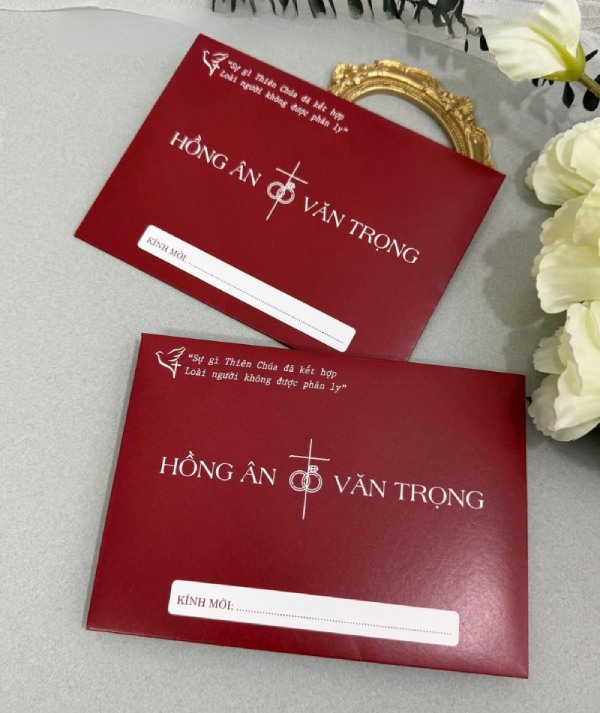 In Hoa Long nhận thiết kế và in ấn mẫu thiệp cưới công giáo màu đỏ