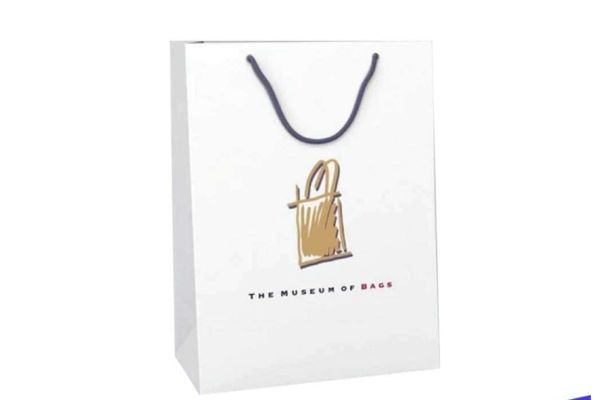 Mẫu túi giấy đựng túi xách đẹp, giá rẻ