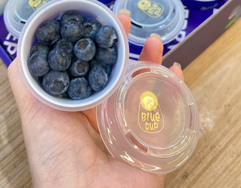 In tem dán việt quất nhựa trong