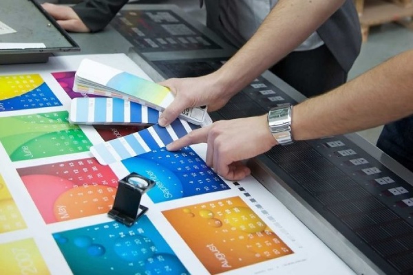 In Hoa Long đưa ra giải pháp tại sao in offset bị lệch màu do hệ màu