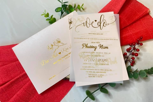 In Hoa Long tìm hiểu Ưu điểm của ép nhũ là gì