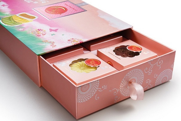 Hộp giấy bao diêm có cấu tạo đặc biệt