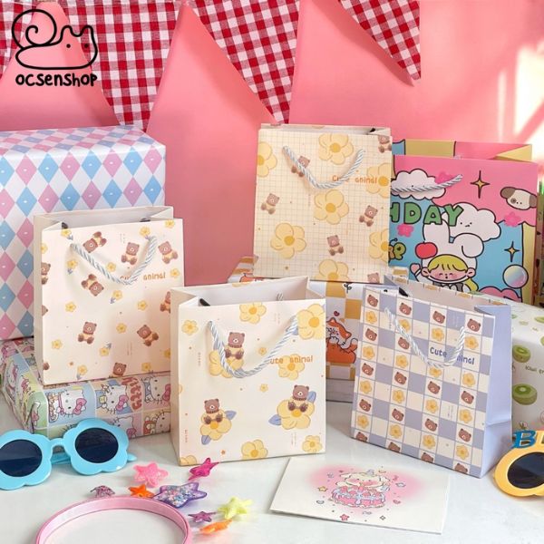 In túi giấy đựng đồ lưu niệm đẹp, giá rẻ