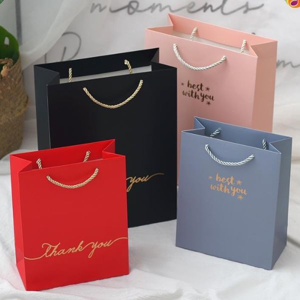 In túi giấy đựng đồ lưu niệm đẹp, giá rẻ