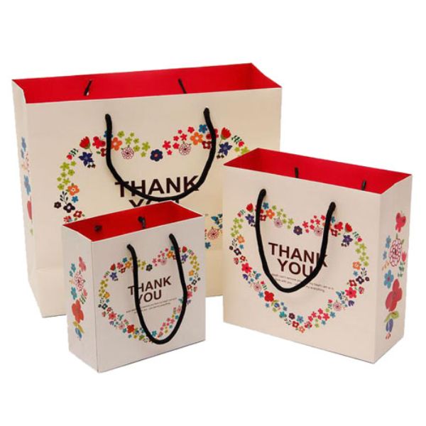 In túi giấy đựng đồ lưu niệm đẹp, giá rẻ