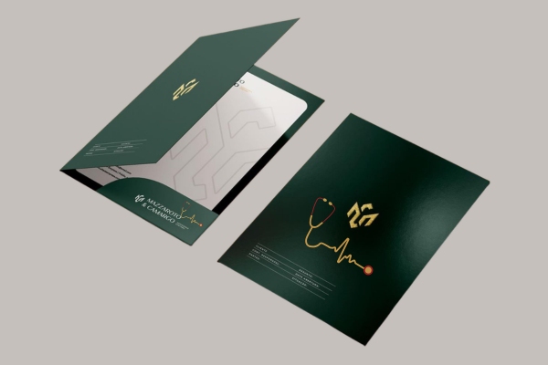 Mẫu kẹp file y tế dập nổi logo