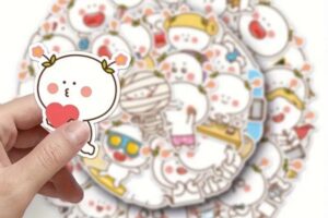 Mẫu sticker lá chona đẹp, thiết kế theo yêu cầu
