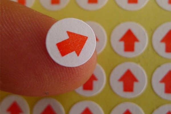 Mẫu tem dán hàng lỗi mũi tên đỏ