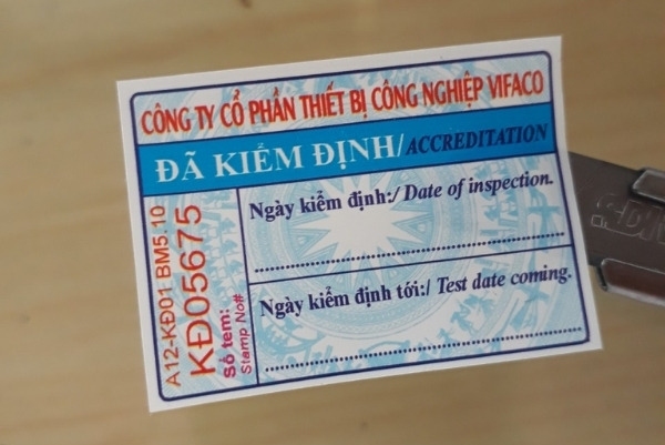 In Hoa Long nhận thiết kế và in ấn mẫu tem kiểm định theo yêu cầu