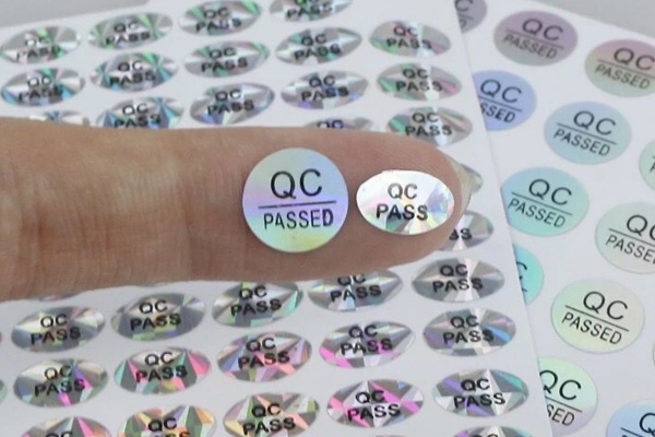Mẫu tem QC Pass decal xi bạc cao cấp