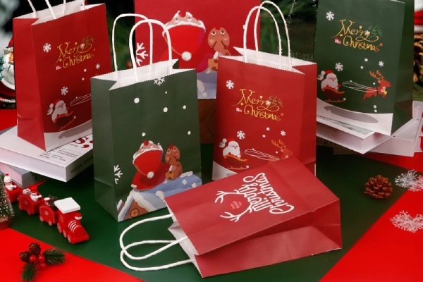 In Hoa Long nhận thiết kế và in ấn mẫu túi giấy đỏ cao cấp