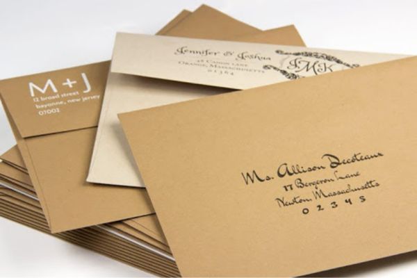 In phong bì nắp vuông đẹp, chất lượng cao