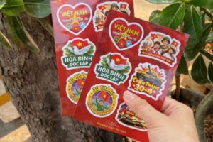 In sticker mừng lễ 30-4 đẹp, thiết kế theo yêu cầu