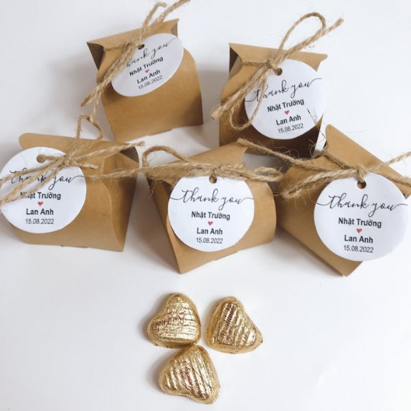 In tag quà cưới đẹp, chất lượng cao
